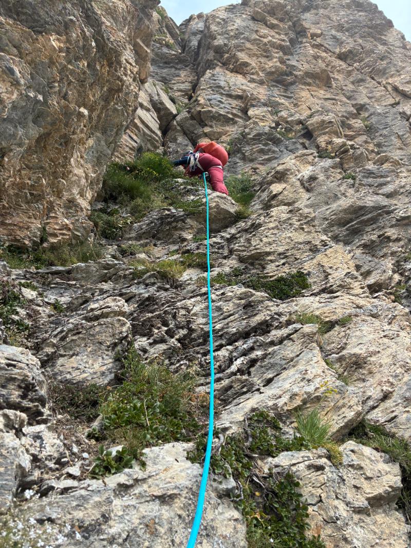 In the attempt to find the first anchor on Castello delle Aquile